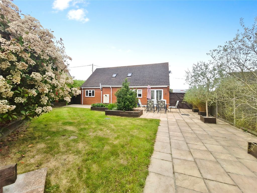 Property photo 2 of 28 Picture No. 56