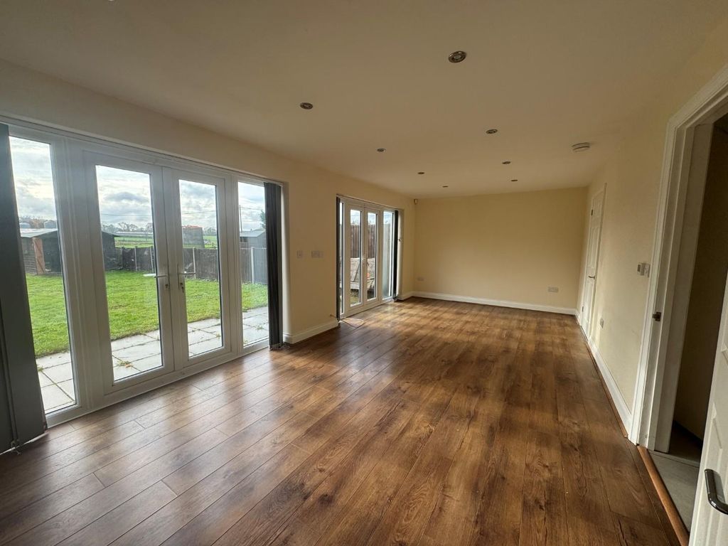 Property photo 3 of 16 Pr13.Jpg