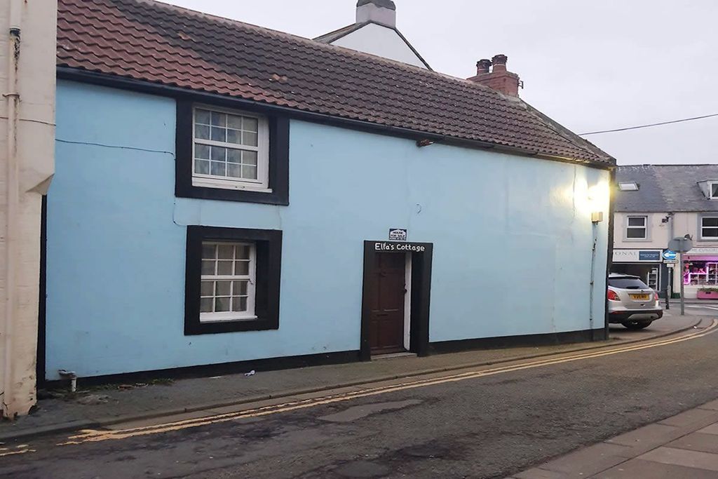 Property photo 1 of 9