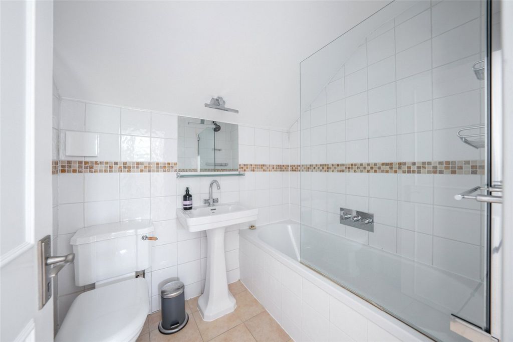 Property photo 3 of 17 Picture No. 09