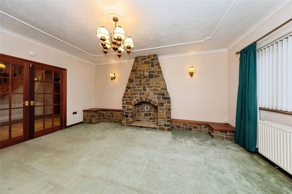 Property photo 2 of 24 Picture No. 32