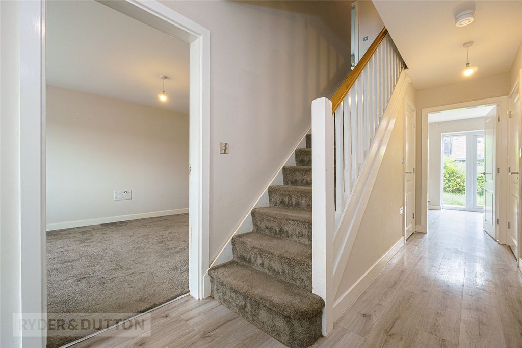Property photo 3 of 15 Hallway