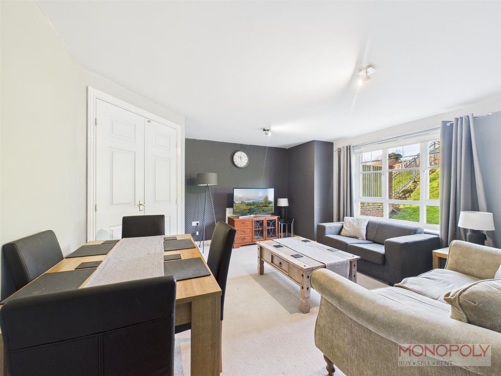 Property photo 2 of 17 Cam01943G0-Pr0577-Still009.Jpg