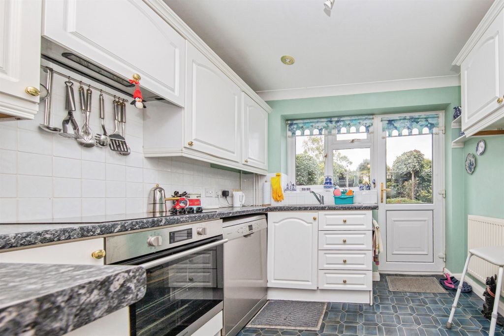 Property photo 3 of 17