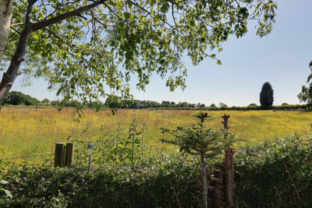 Property photo 2 of 19 Img_7778-Img_7780.Jpg