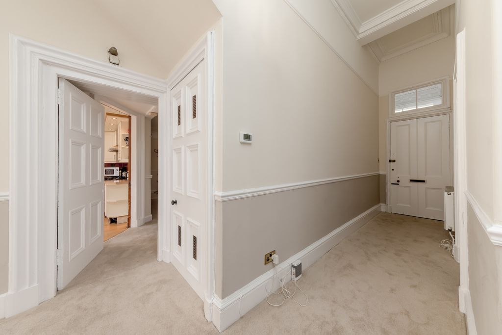Property photo 2 of 24 Gallery