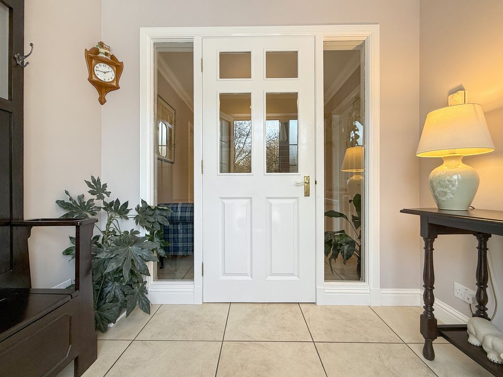 Property photo 2 of 45