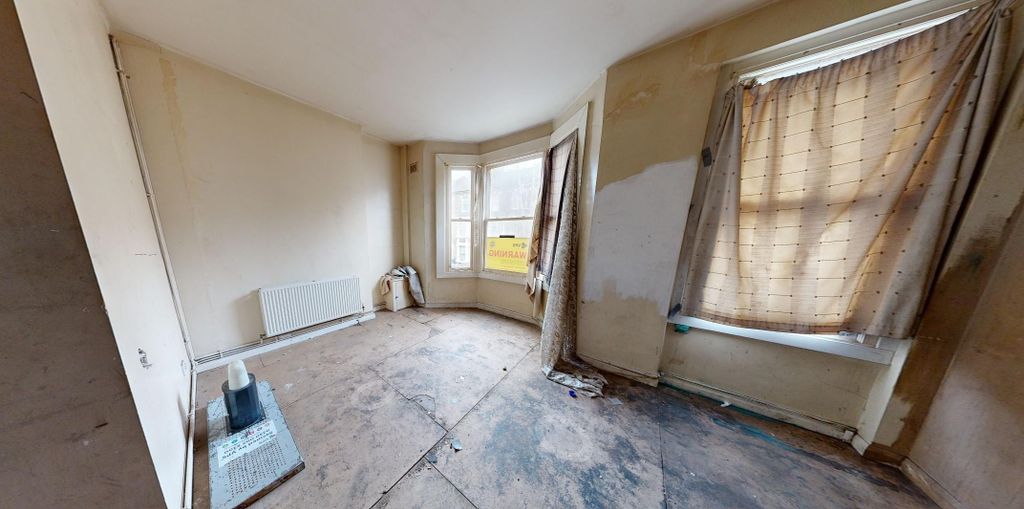 Property photo 3 of 7 Screenshot 2025-12-23 092356.Jpg