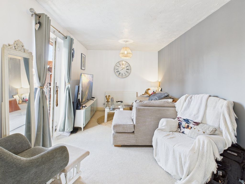 Property photo 3 of 6