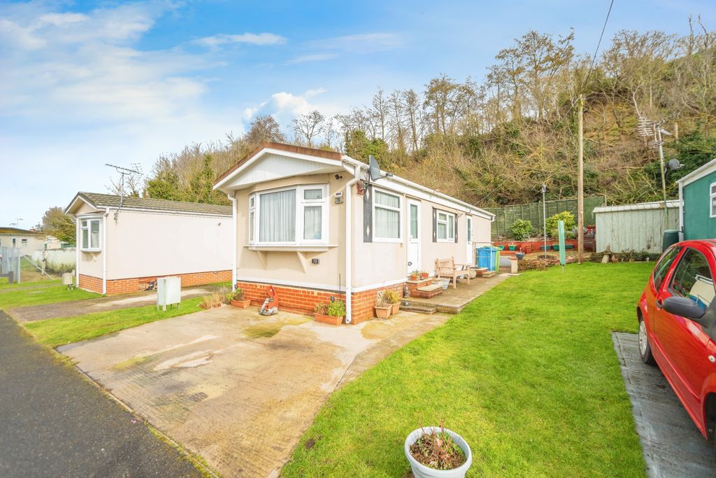 Property photo 1 of 14 Photography