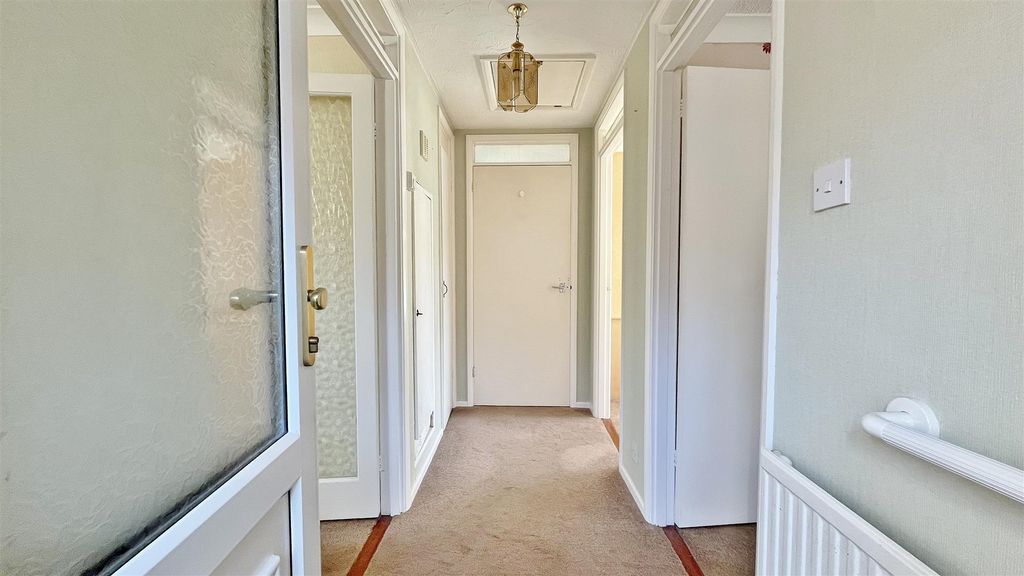 Property photo 3 of 17 Hallway