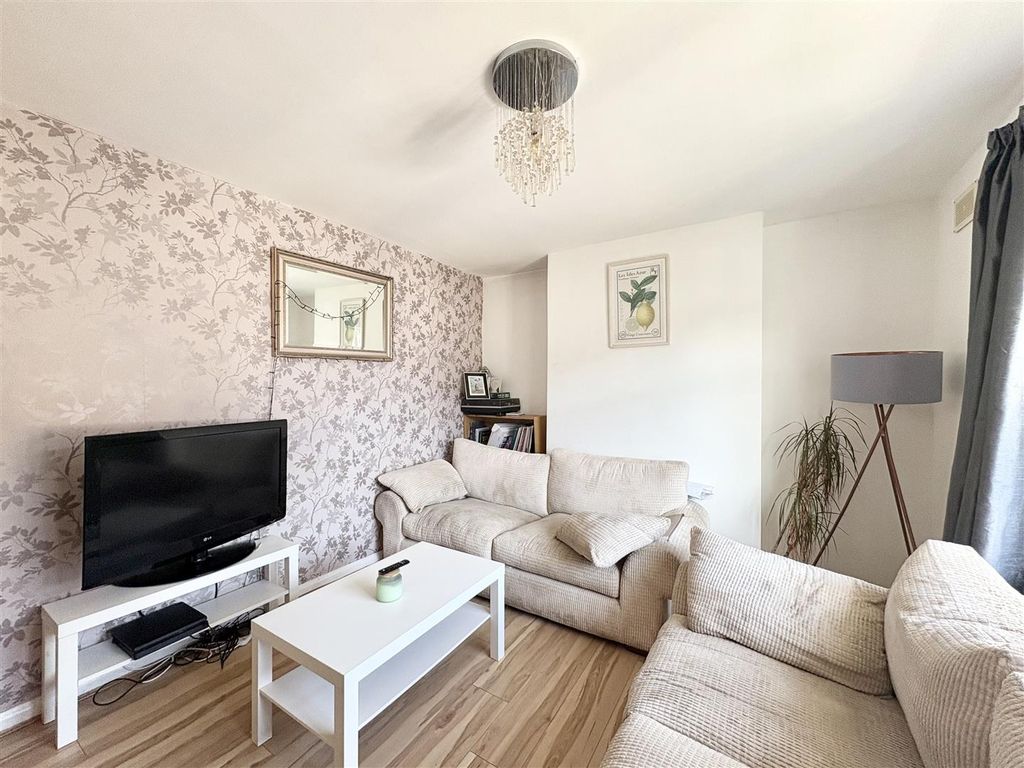 Property photo 3 of 11 Image00002.Jpeg