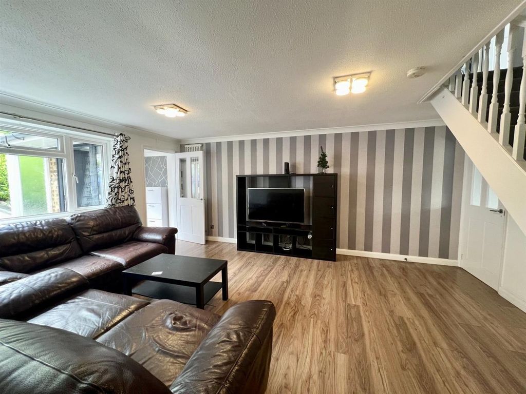 Property photo 2 of 14 B8E8536d-41d7-4256-89Fe-d4007Ec7621c.Jpg