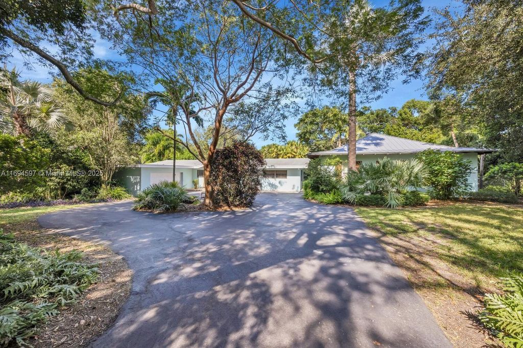 Property photo 1 of 27