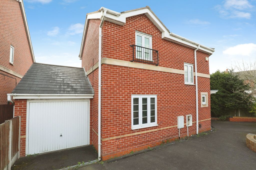 Property photo 1 of 15