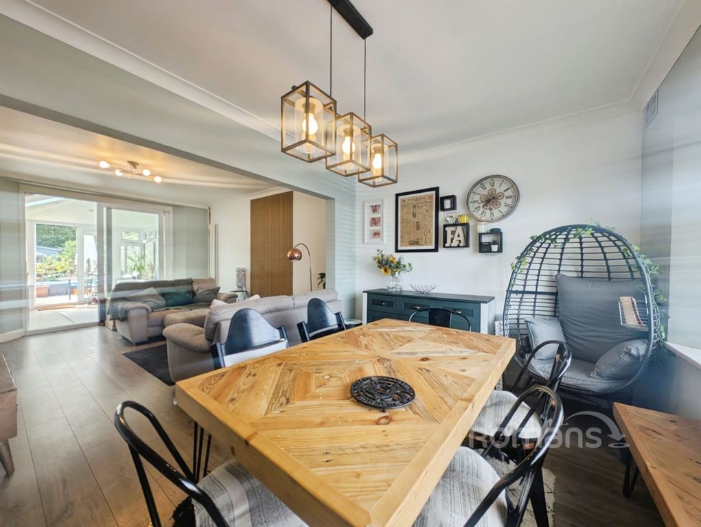 Property photo 3 of 13 Pbox-Img.Jpg