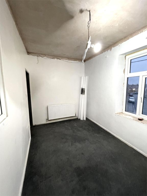 Property photo 2 of 3