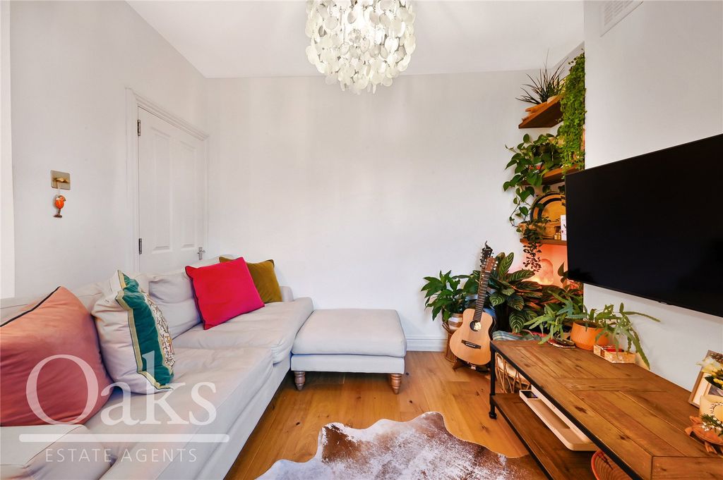 Property photo 3 of 8 Picture No. 06