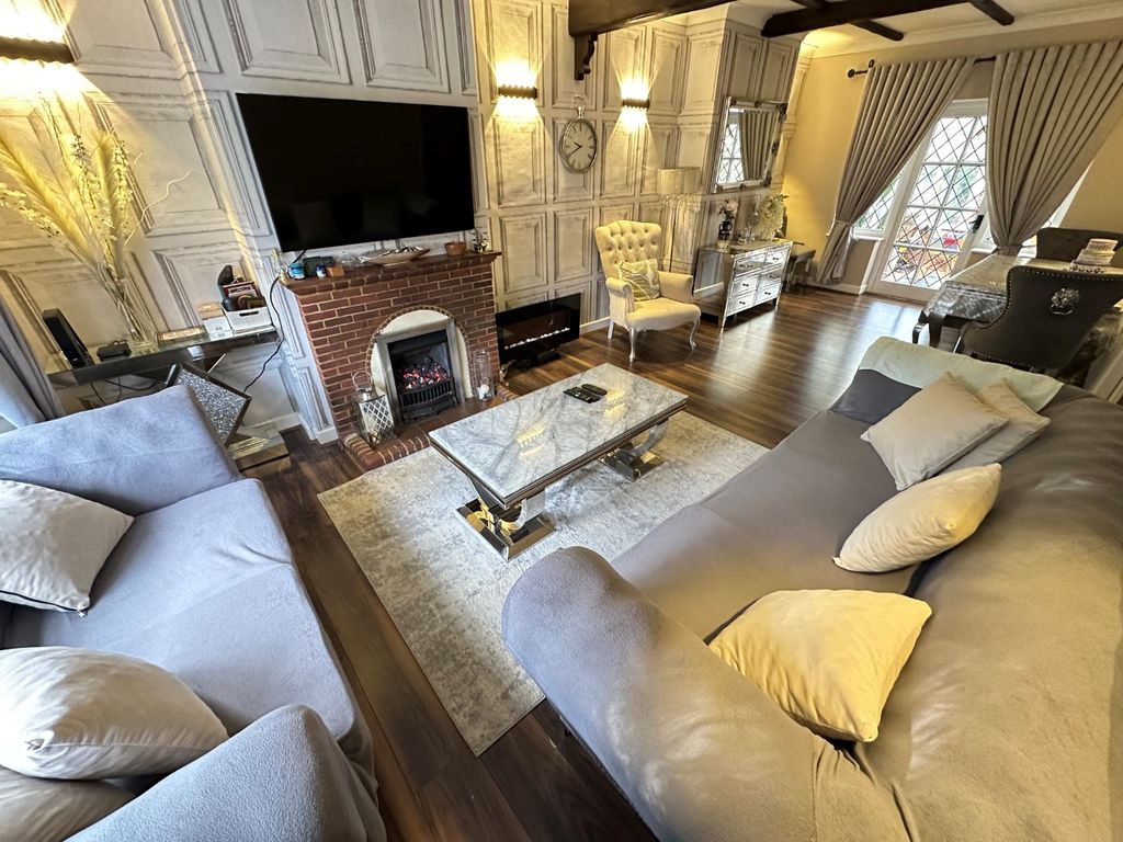 Property photo 3 of 14 3779106