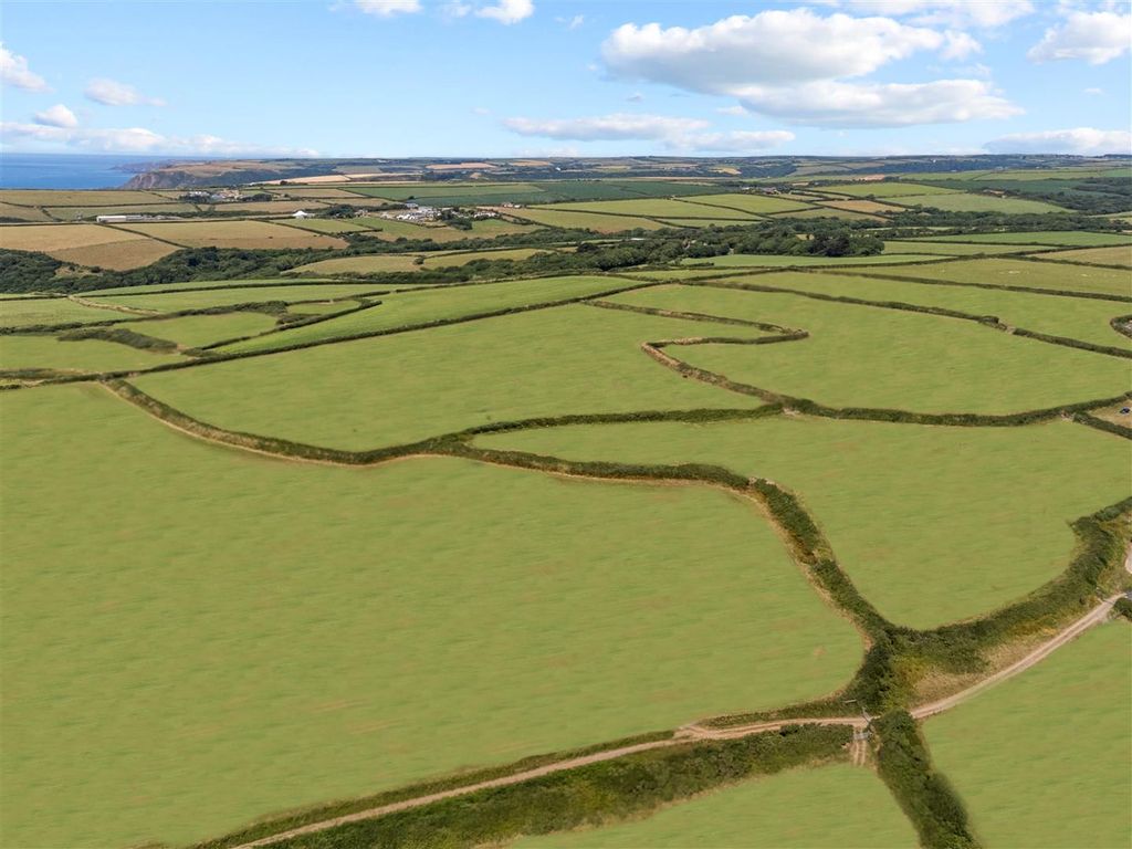 Property photo 1 of 7 Land At Stanbury Manor