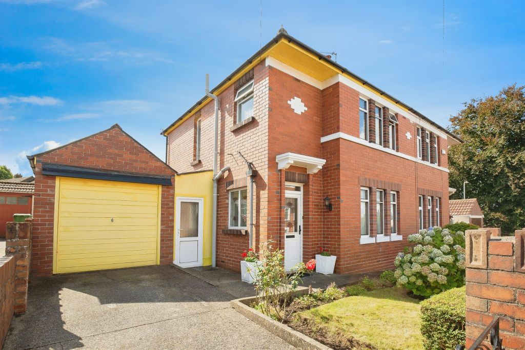 Property photo 1 of 17
