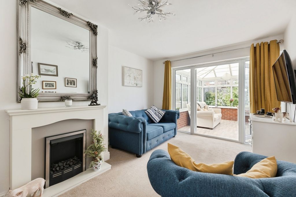 Property photo 2 of 17 Pbox-Img.Jpg