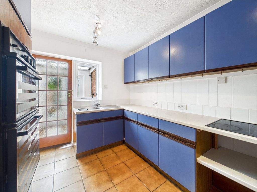 Property photo 2 of 21 2 - Picture No. 14