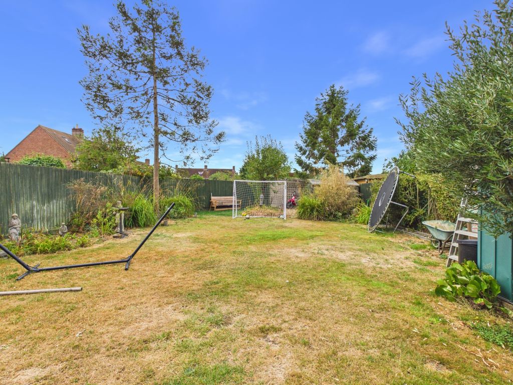 Property photo 2 of 14 Grasscroft