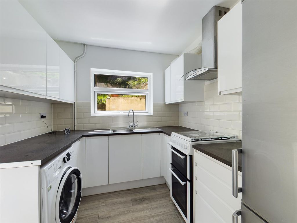 Property photo 1 of 8 Cam00771P1-Pr0070-Still03.Jpg