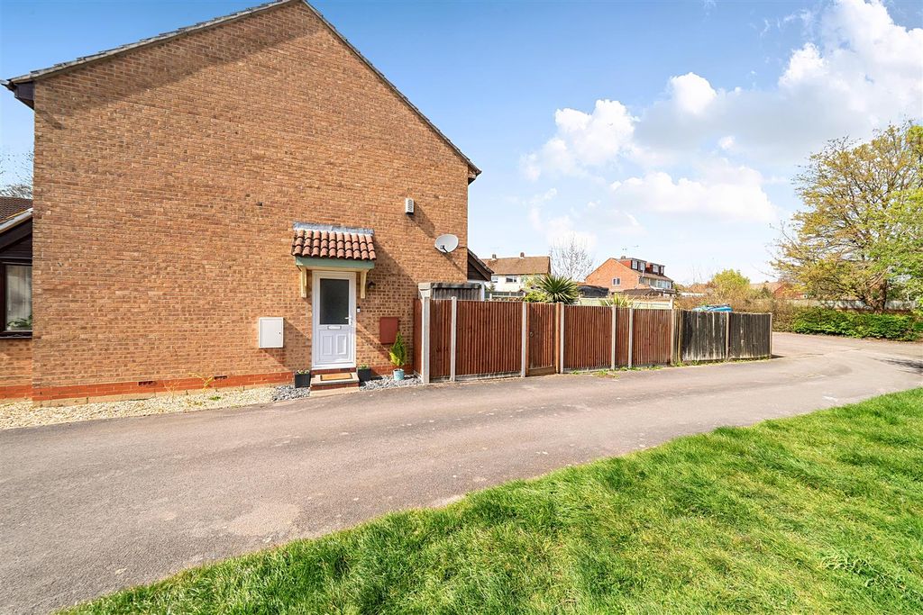 Additional image 15 of 1 bed property for saleDryden Close, Fareham, Hampshire PO16