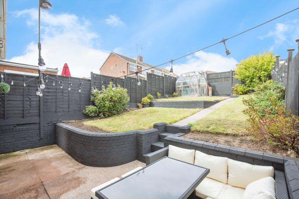Property photo 2 of 16 7Ade2F52-Mw-8044