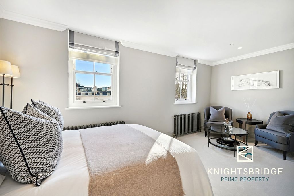 Additional image 32 of 6 bed property to rentChester Square, London SW1W