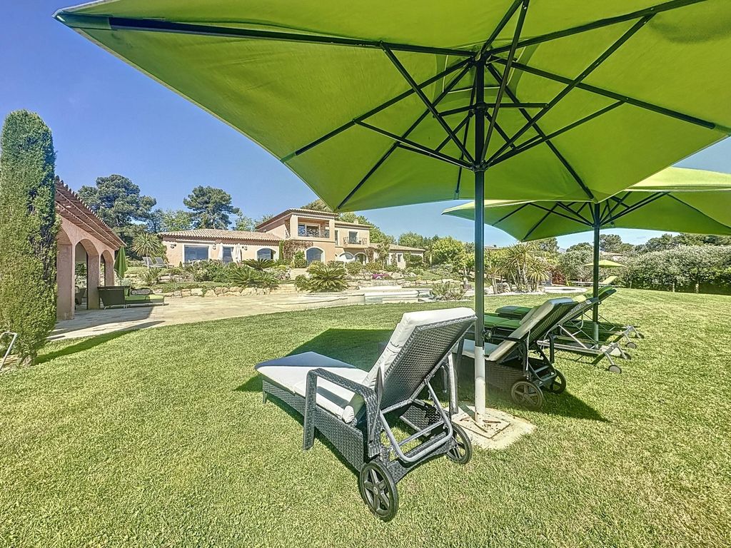Property photo 3 of 33