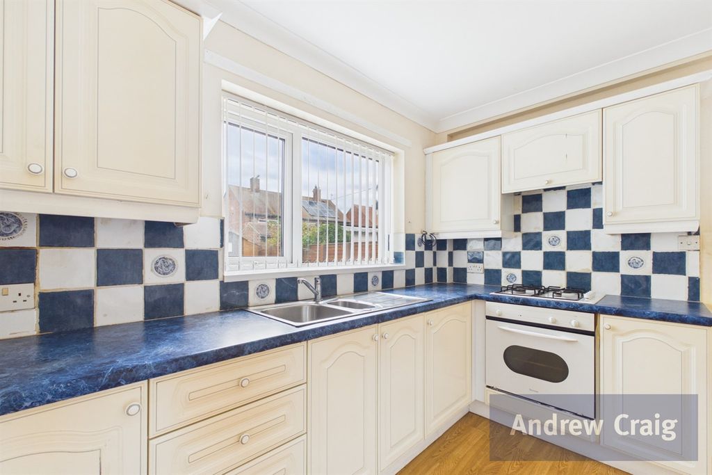 Property photo 2 of 15 Kitchen