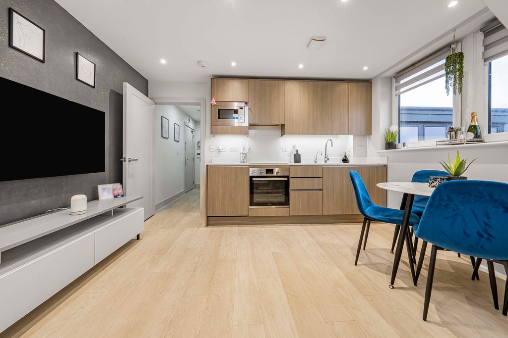 Property photo 3 of 13 Photo Jan 15 2026, 2 54 33 Pm