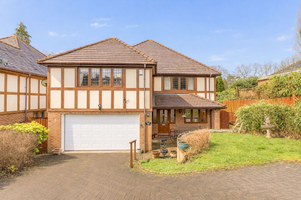 Property photo 1 of 37