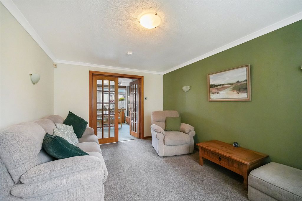 Property photo 3 of 19 Picture No. 04