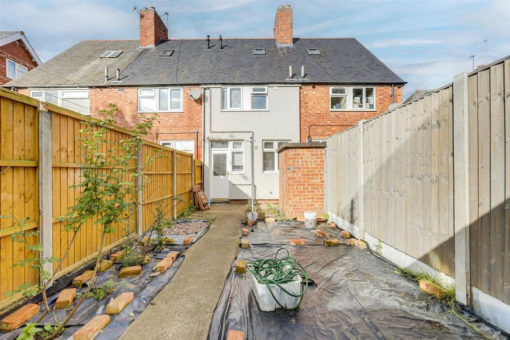 Property photo 2 of 14