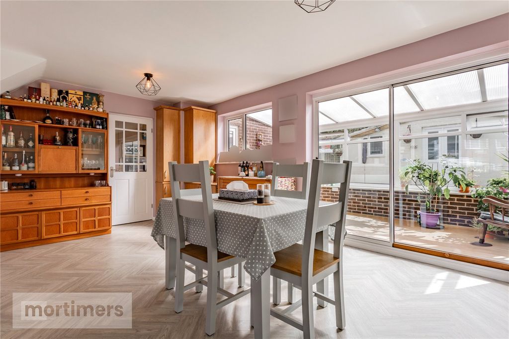 Property photo 1 of 33 Dining Room