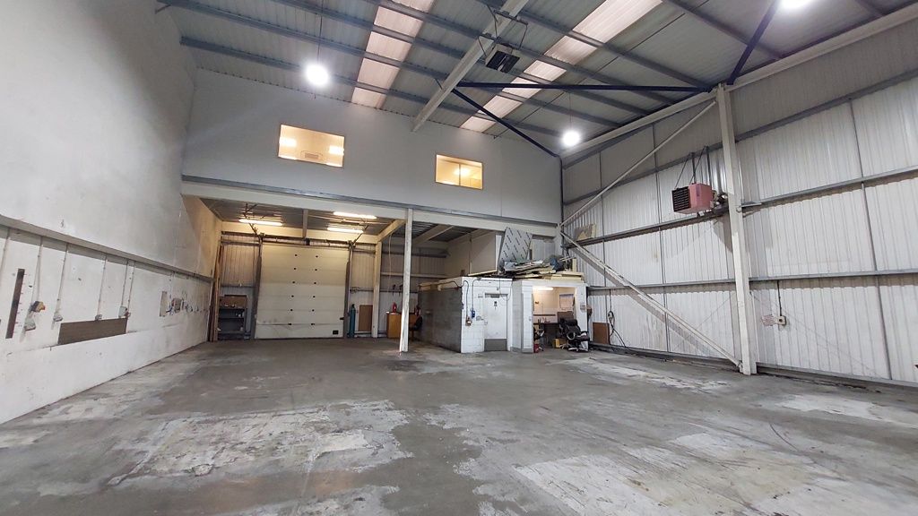 Property photo 2 of 7 Photo 2