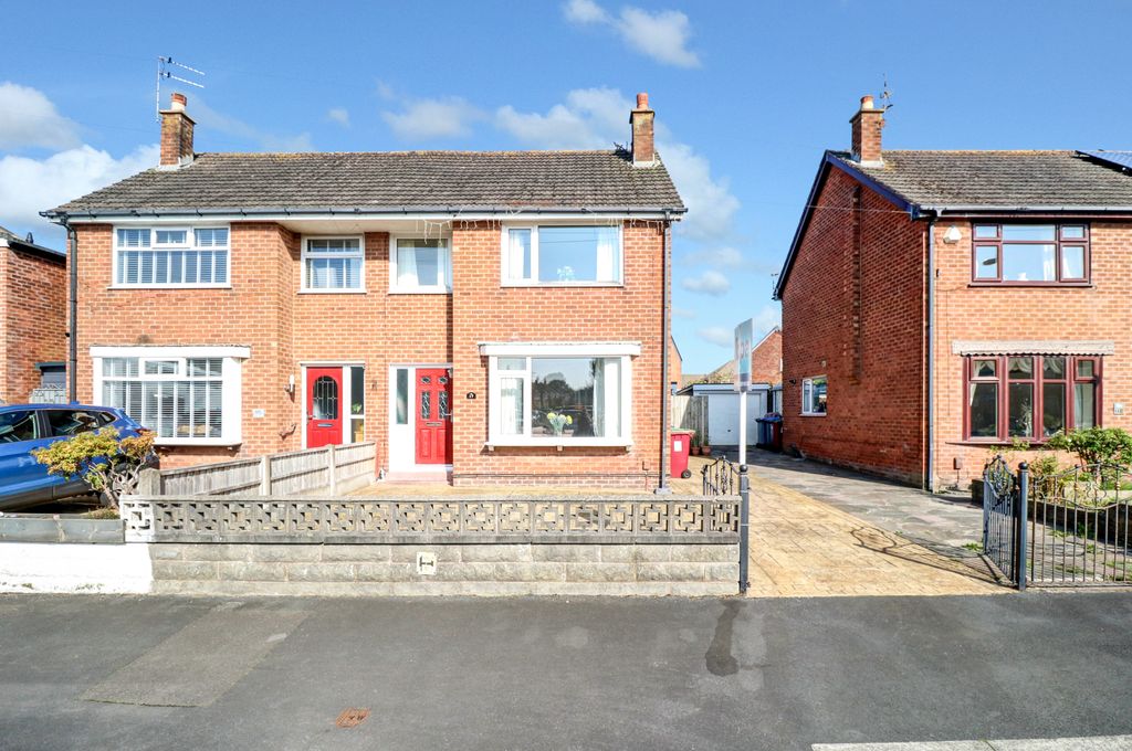 Property photo 3 of 17 Exterior-Front-