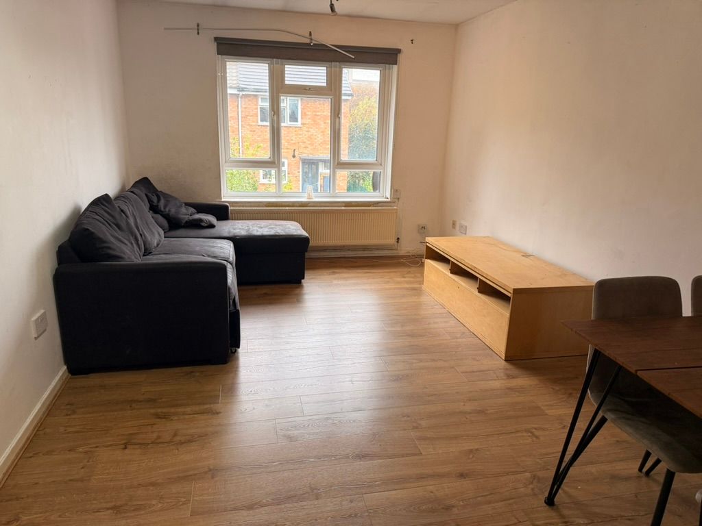 Property photo 1 of 4