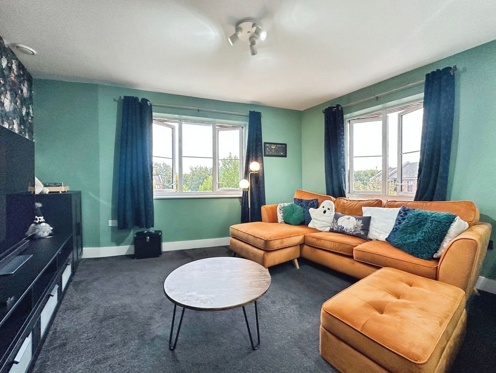 Property photo 3 of 14 Pbox-Img.Jpg