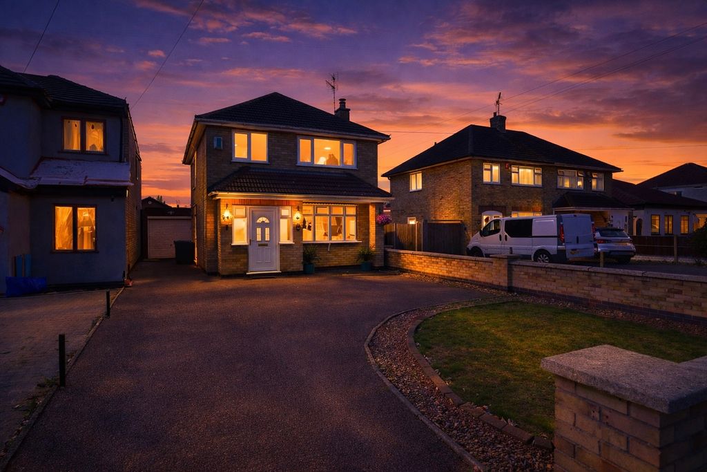 Property photo 1 of 25 Front Sunset