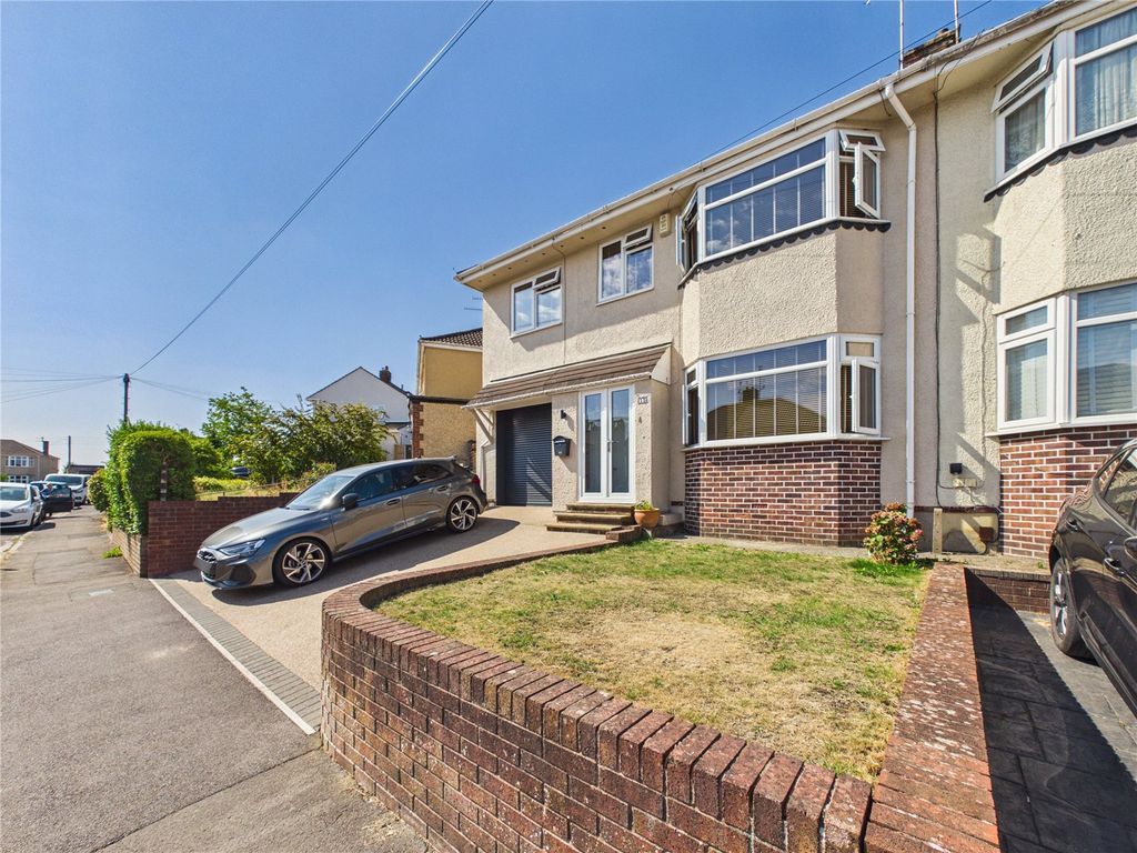 Property photo 1 of 21 Picture No. 03