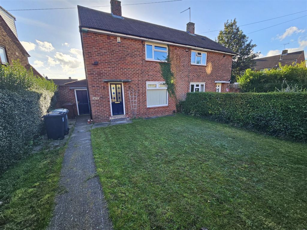 Property photo 1 of 11 Laughton Way North - Without Flag.Png