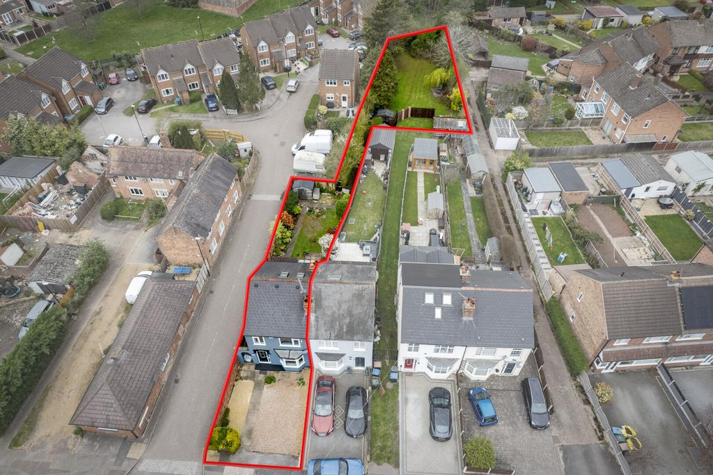 Property photo 1 of 24 Front (Exterior)