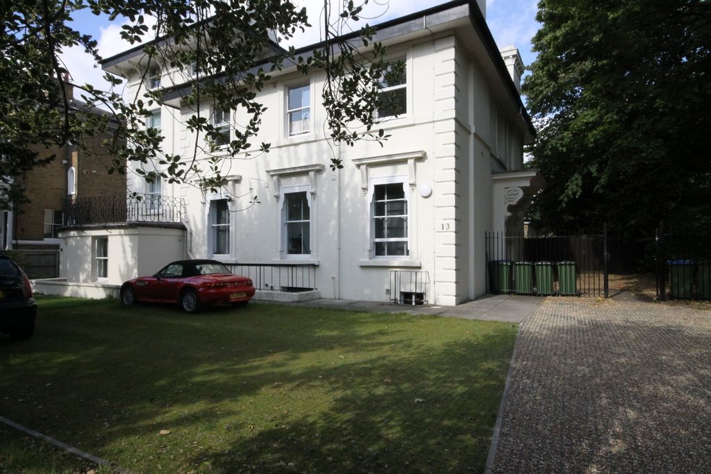 Property photo 2 of 14