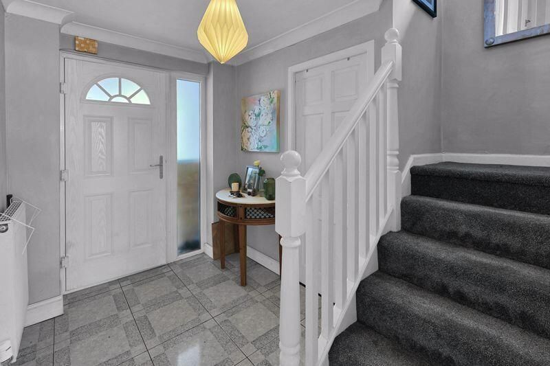 Property photo 3 of 28 97586_12738408_Img_02_0000.Jpeg