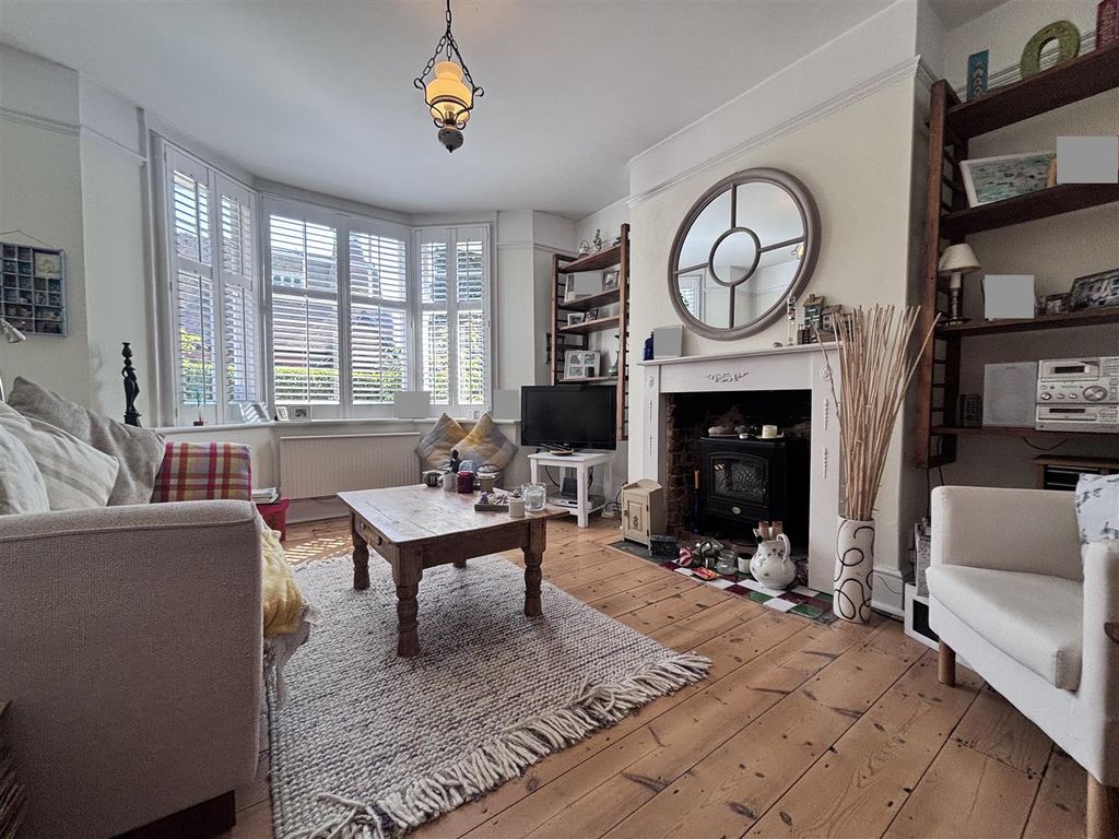 Property photo 3 of 18 Rushams Lounge 2 Edited To Use.Jpeg